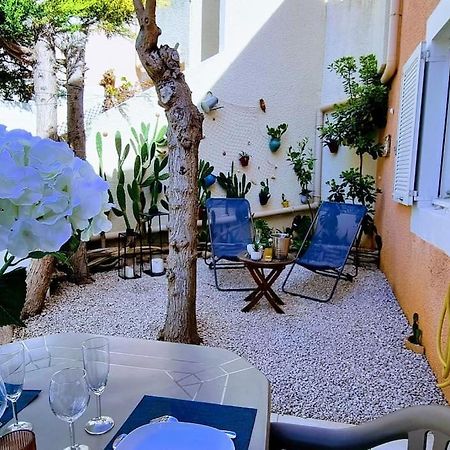 Le Marine Rez De Jardin Direct Plage Parking Prive Climatise Sete Bagian luar foto